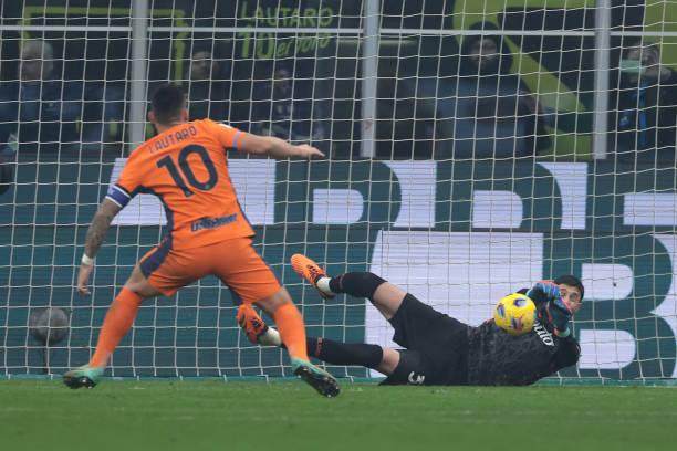 开云登录入口地址-国米无须为意杯出局惋惜，少一条战线反而是好事？