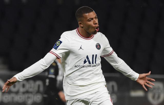 Mbappe-PSG-Angers.jpg